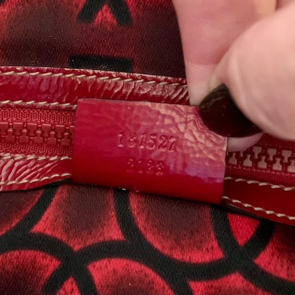 Gucci Dialux Snow Glam Hobo Bag in Red Lambskin Leather with Red Patent Leather - Picture 4 of 7